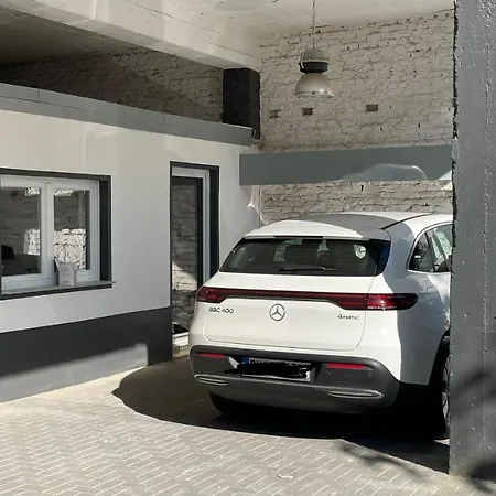 Appartamento Oase Im Gruenen Hinterhof, Eg, Ruhe, Terrasse, Carport, Free Paytv, Kaffee&Tee, Fahrraeder Duisburgo Esterno foto