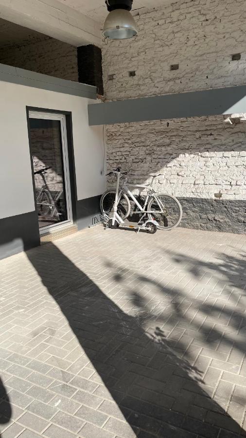 Appartement Oase Im Gruenen Hinterhof, Eg, Ruhe, Terrasse, Carport, Free Paytv, Kaffee&tee, Fahrraeder Duisburg