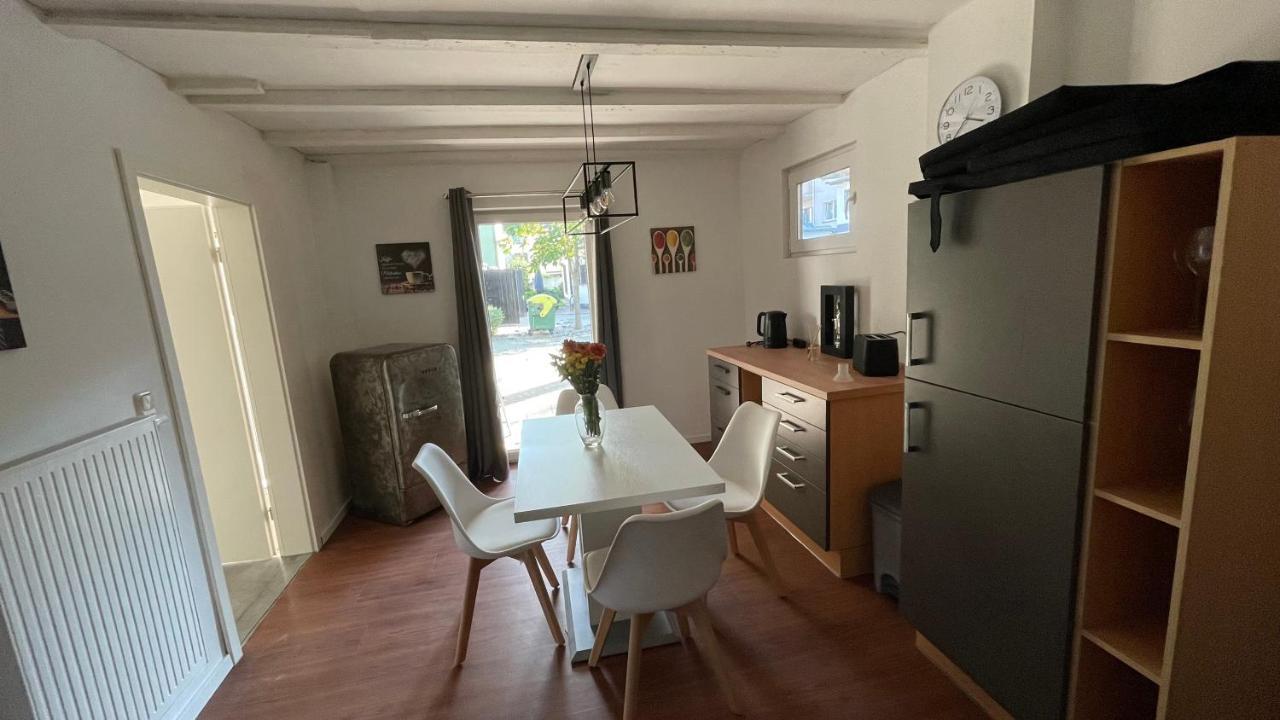 Appartement Oase Im Gruenen Hinterhof, Eg, Ruhe, Terrasse, Carport, Free Paytv, Kaffee&tee, Fahrraeder