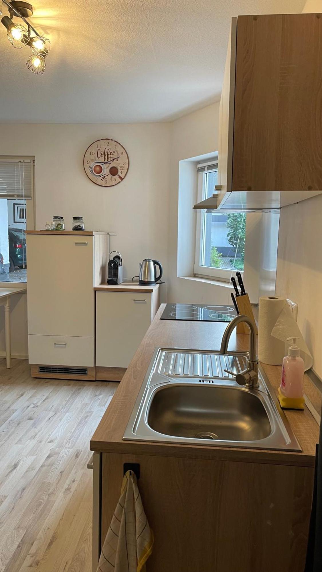 Oase Im Gruenen Hinterhof, Eg, Ruhe, Terrasse, Carport, Free Paytv, Kaffee&tee, Fahrraeder Appartement *