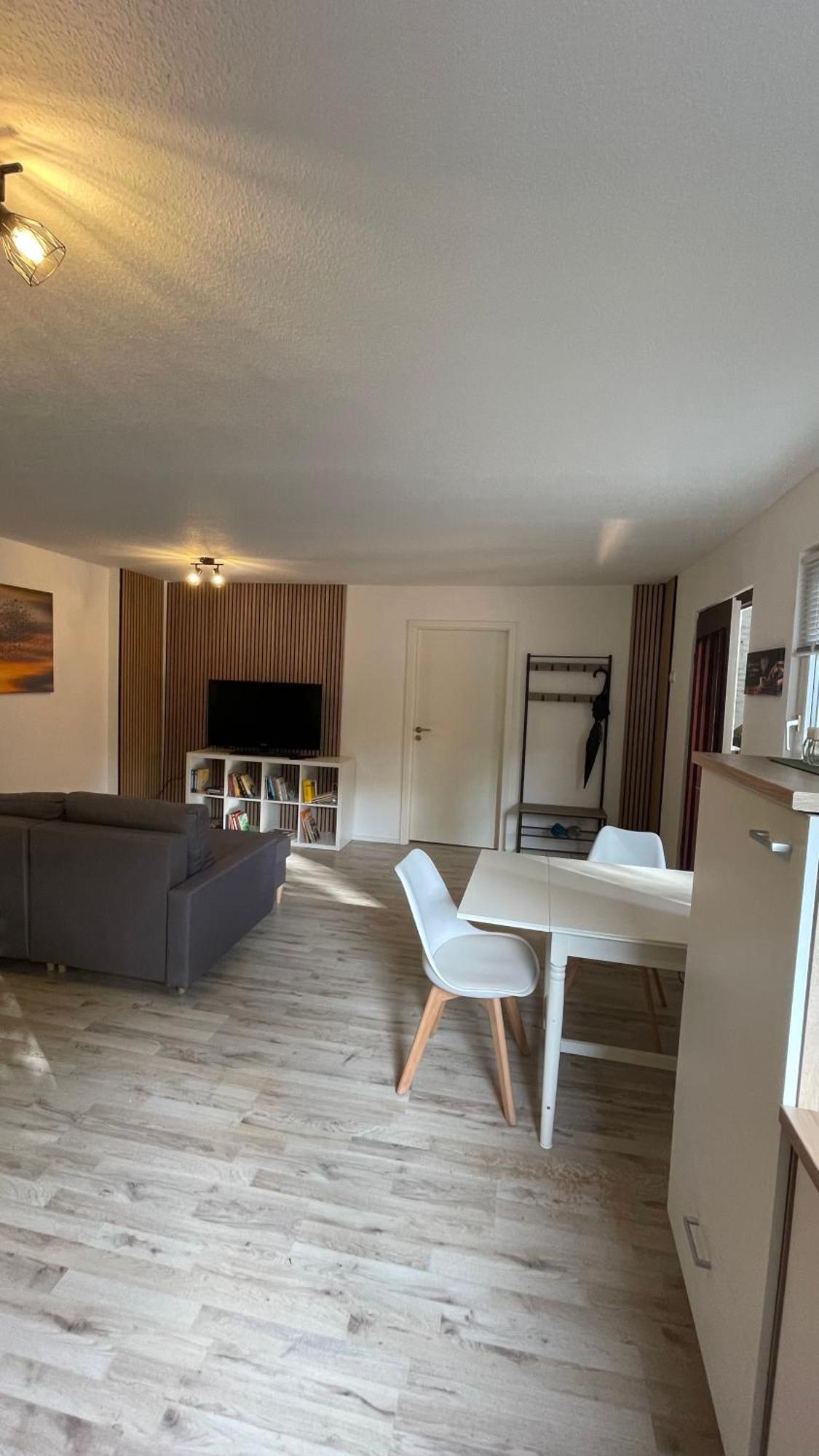 Apartment Oase Im Gruenen Hinterhof, Eg, Ruhe, Terrasse, Carport, Free Paytv, Kaffee&tee, Fahrraeder *